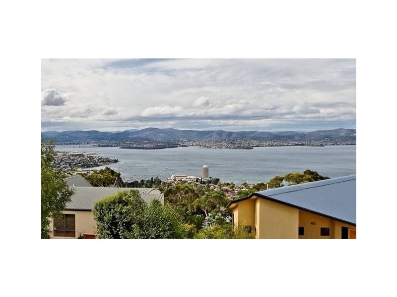 24 Invercargill Road, Mount Nelson TAS 7007