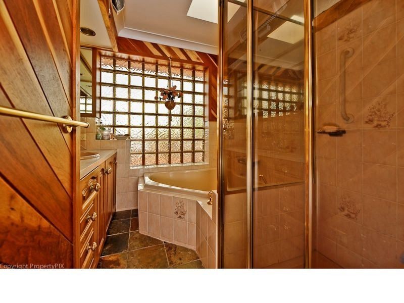 24 Invercargill Road, Mount Nelson TAS 7007