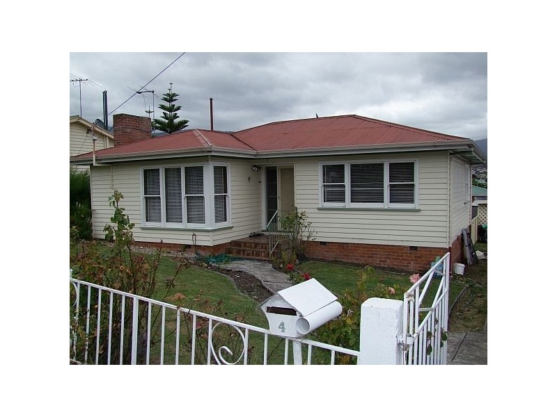 4 Fairfax Road, Glenorchy TAS 7010