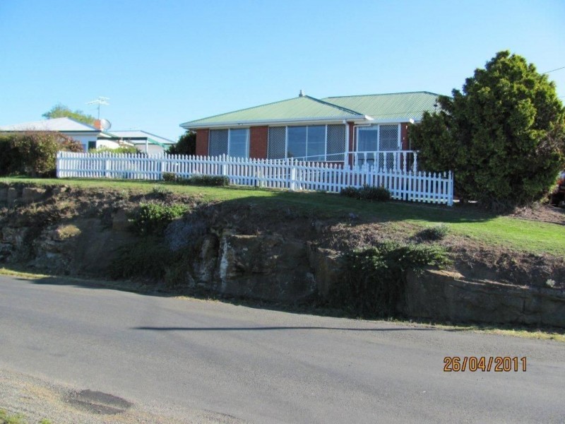 84 Esplanade, Oatlands TAS 7120