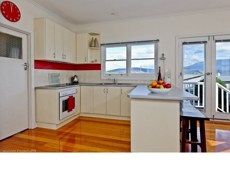 2A Corinth Street, Howrah TAS 7018
