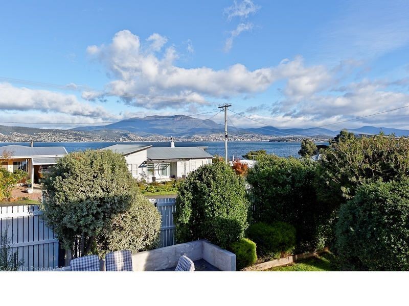 2A Corinth Street, Howrah TAS 7018