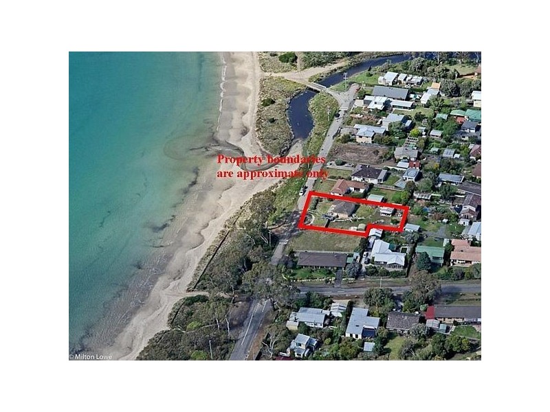 16 Esplanade, Seven Mile Beach TAS 7170