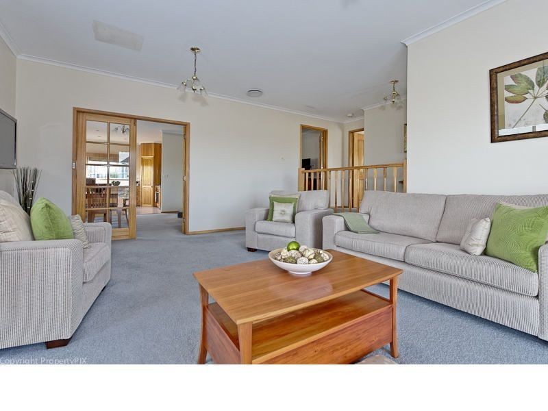 18 Clives Avenue, Old Beach TAS 7017