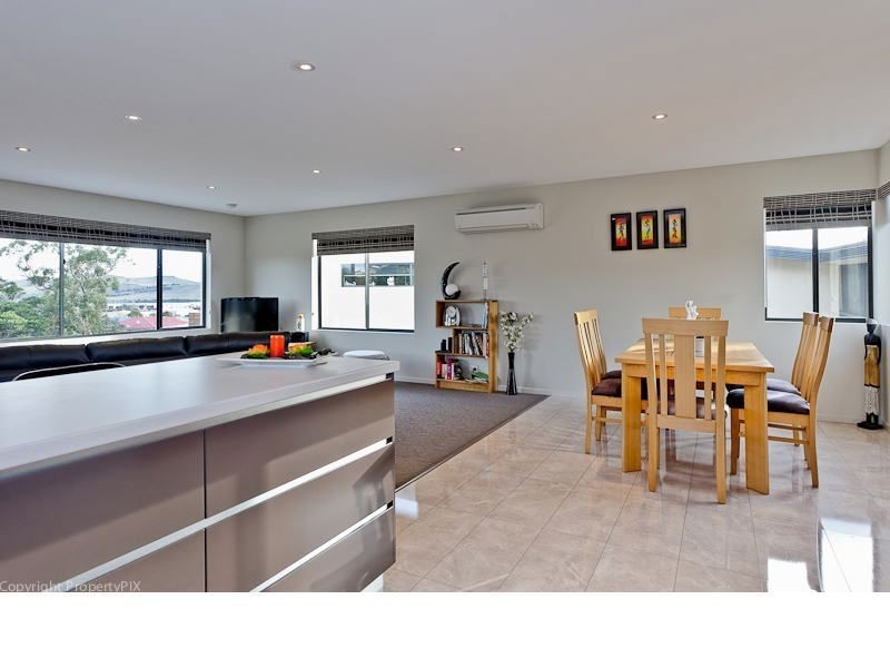 3/36 Horsham Road, Oakdowns TAS 7019