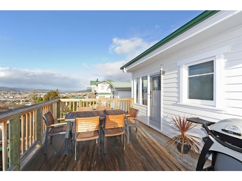 18 Milton Crescent, Moonah TAS 7009