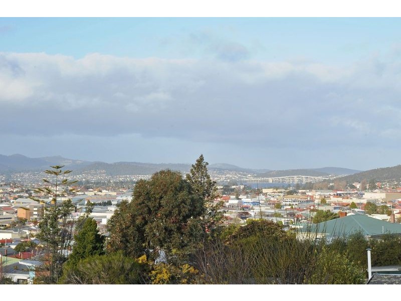 18 Milton Crescent, Moonah TAS 7009