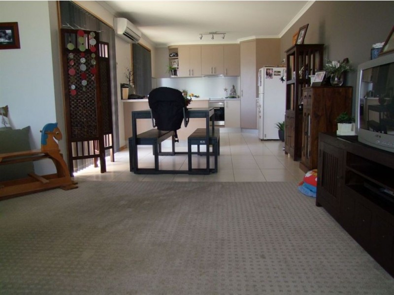 1/33 Henty Close, Old Beach TAS 7017