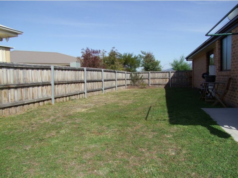 1/33 Henty Close, Old Beach TAS 7017