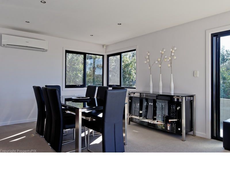2/75 Hillcrest Road, Tolmans Hill TAS 7007
