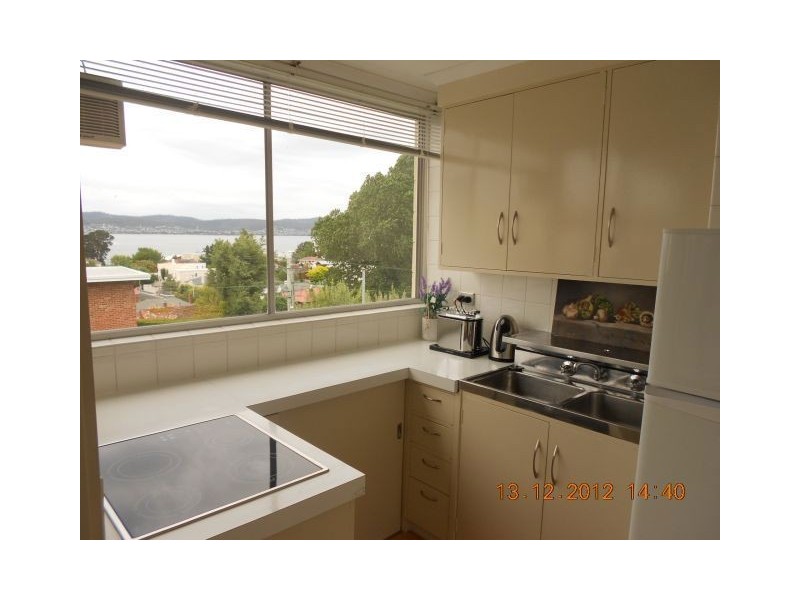 8/563 Sandy Bay Road, Sandy Bay TAS 7005