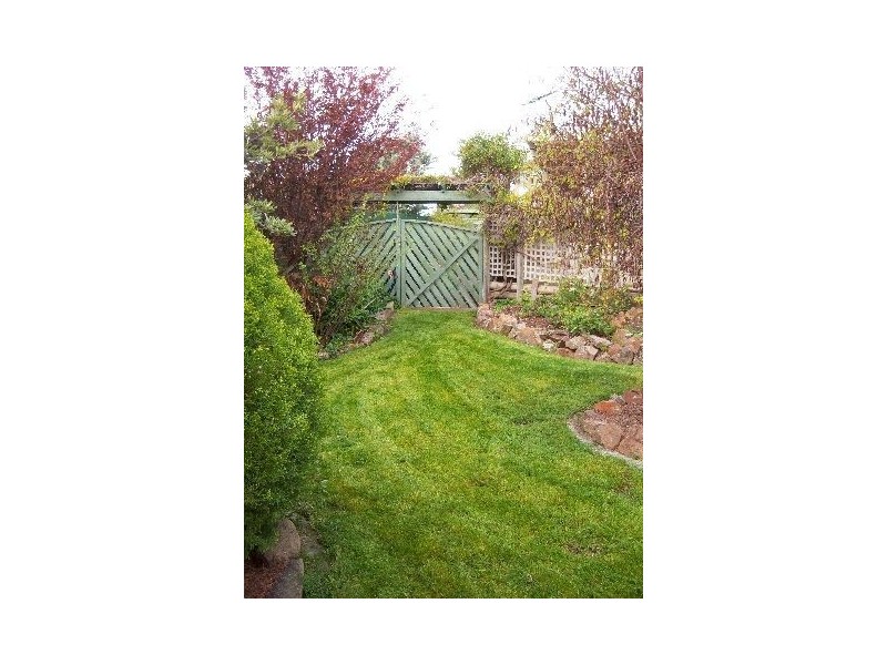 8 Midway Street, Midway Point TAS 7171