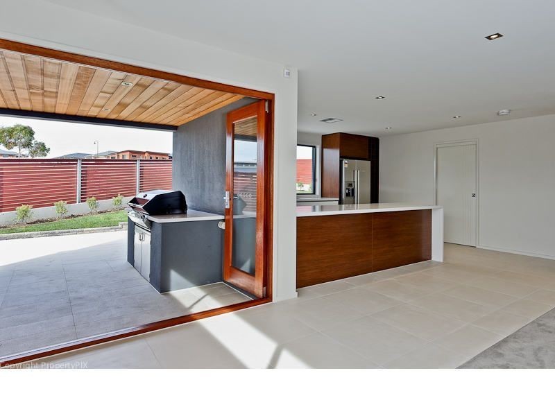 5 Threxton Way, Howrah TAS 7018