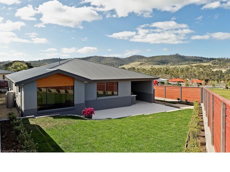 7 Threxton Way, Howrah TAS 7018