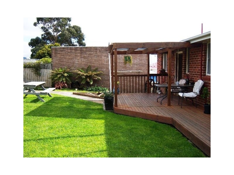10 Pekurn Crescent, Berriedale TAS 7011