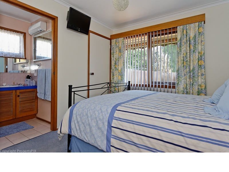 5 Kuru Road, Seven Mile Beach TAS 7170