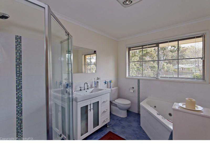 17 Seven Mile Beach Road, Seven Mile Beach TAS 7170