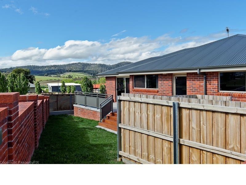 2/1 Hance Road, Howrah TAS 7018