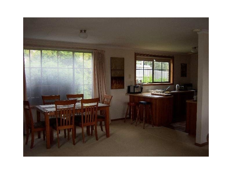 4/219 Cambridge Road, Warrane TAS 7018