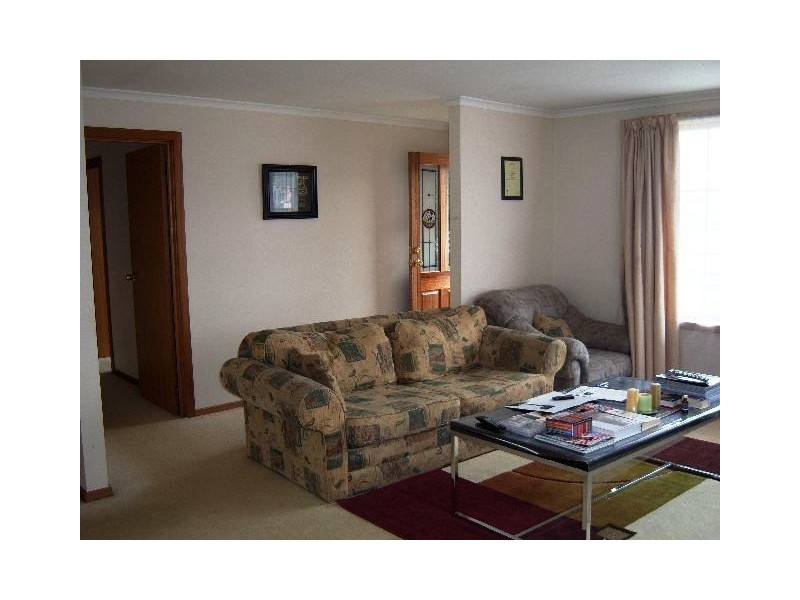 4/219 Cambridge Road, Warrane TAS 7018
