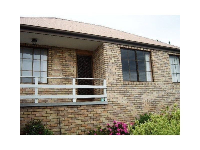 4/219 Cambridge Road, Warrane TAS 7018