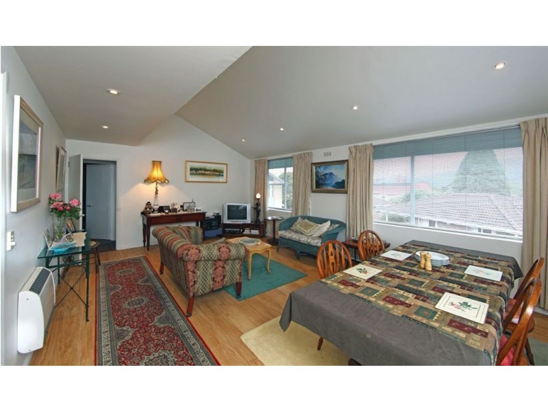 4/10 Lincoln Street, Lindisfarne TAS 7015