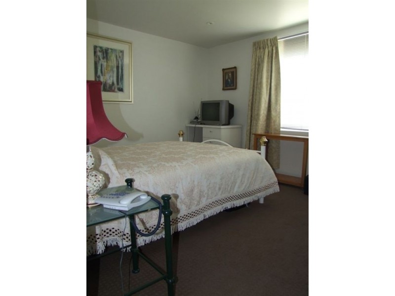 4/10 Lincoln Street, Lindisfarne TAS 7015