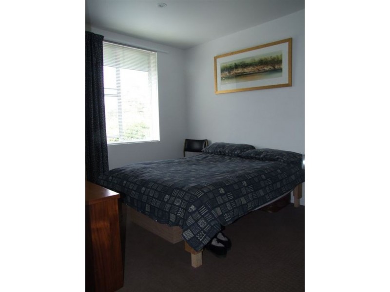 4/10 Lincoln Street, Lindisfarne TAS 7015