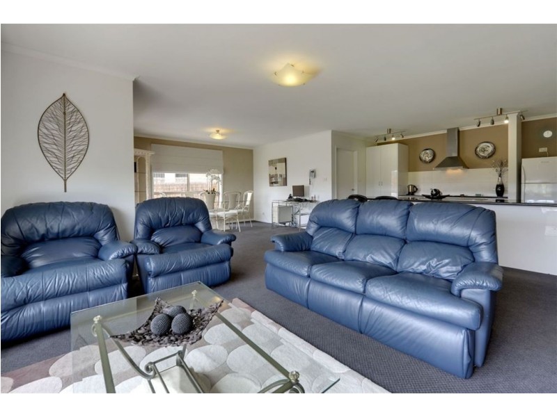 32 Glebe Hill Road, Howrah TAS 7018