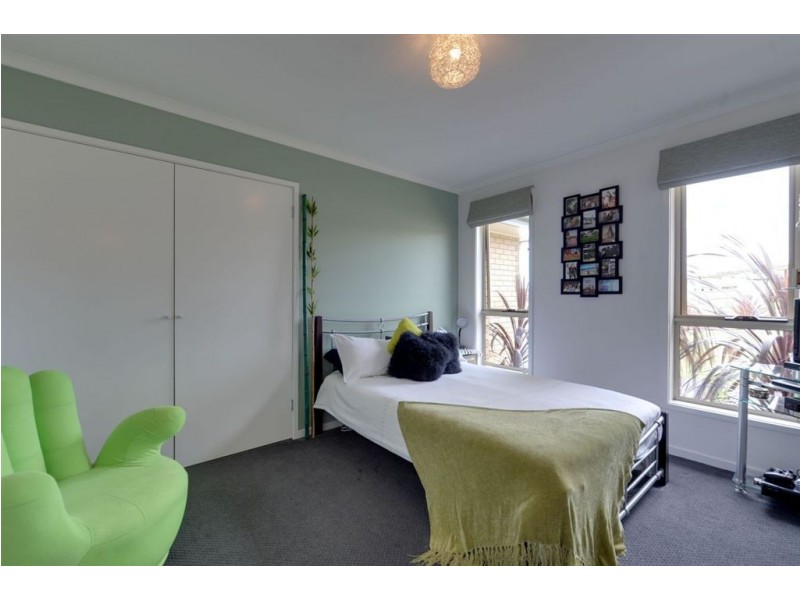 32 Glebe Hill Road, Howrah TAS 7018