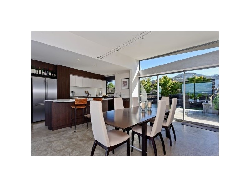 121 Jeune Drive, Acton Park TAS 7170