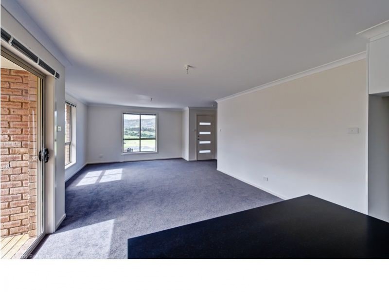 1/7 Betsy Mack Place, Howrah TAS 7018