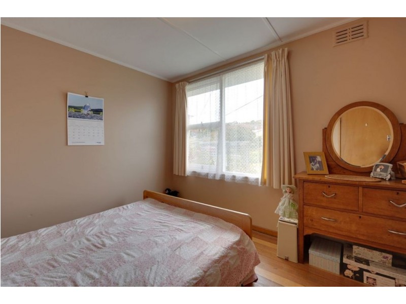 18 Akora Street, Mornington TAS 7018