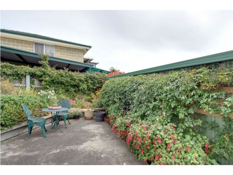 18 Akora Street, Mornington TAS 7018