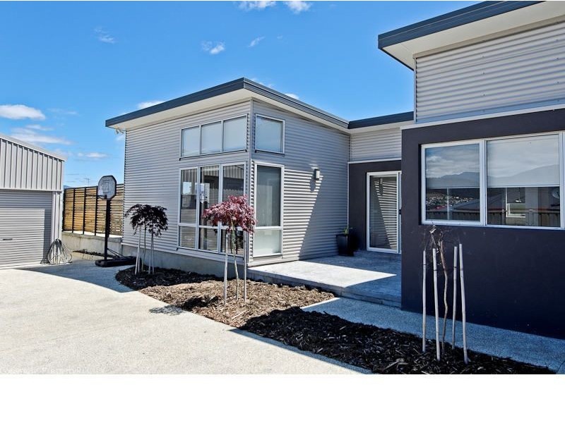 25 Henty Close, Old Beach TAS 7017