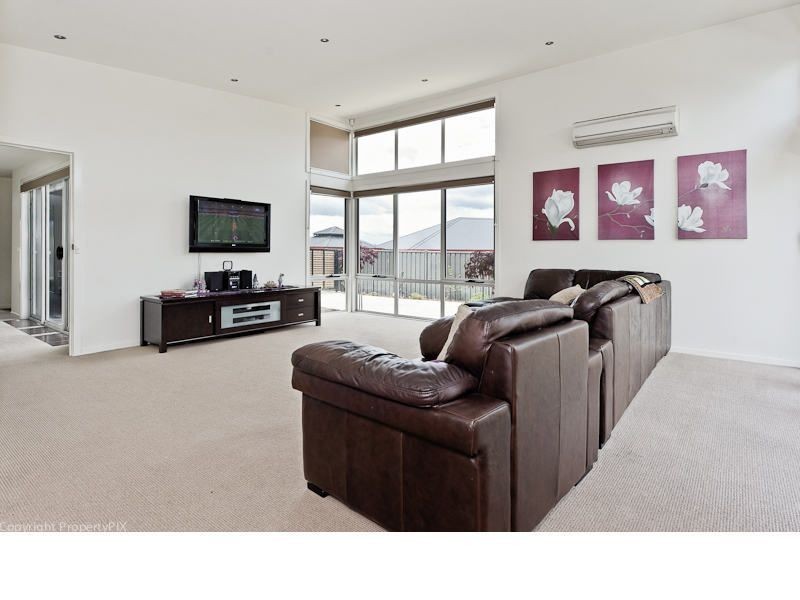 25 Henty Close, Old Beach TAS 7017