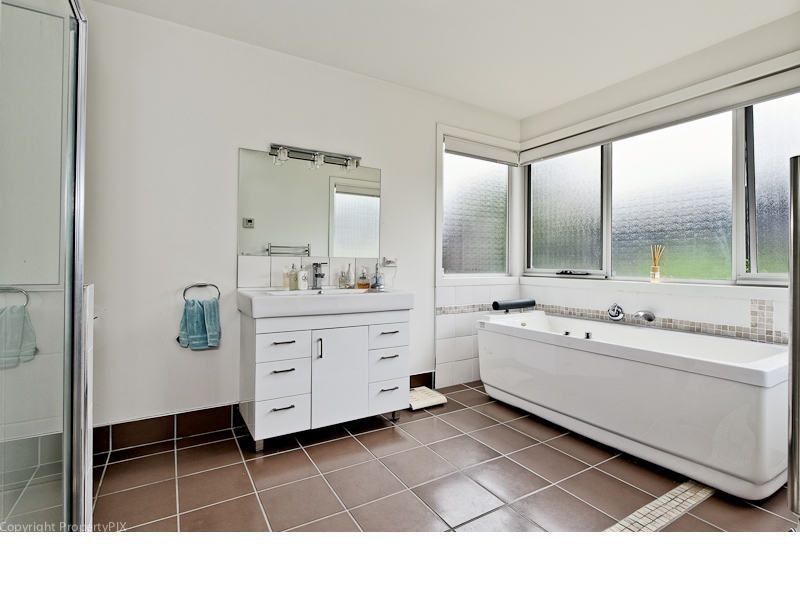 25 Henty Close, Old Beach TAS 7017