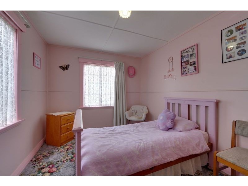 20 Laguna Place, Derwent Park TAS 7009