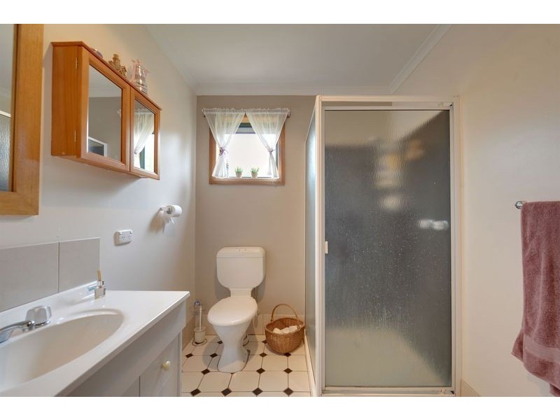 121 Seven Mile Beach Road, Seven Mile Beach TAS 7170