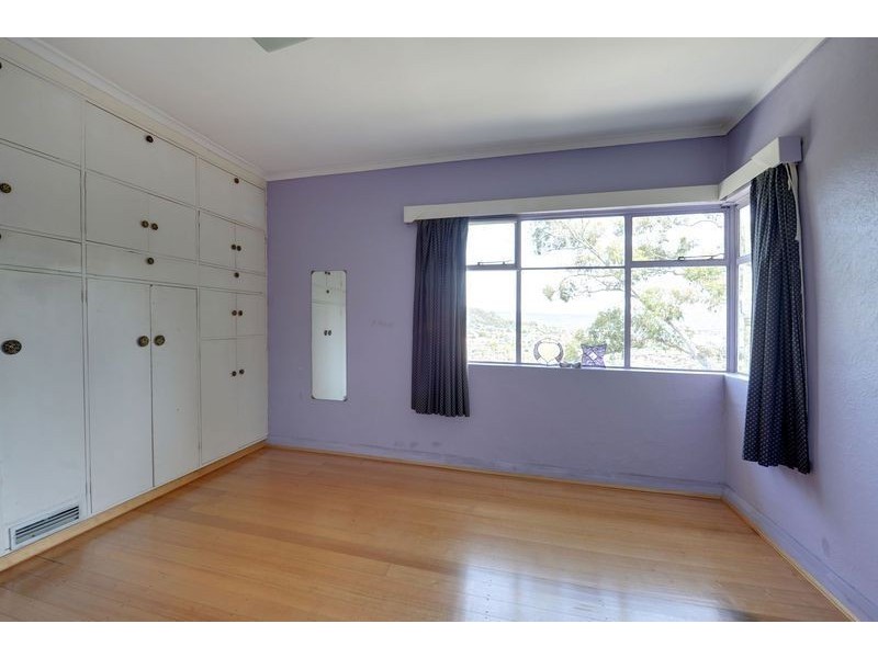 114a Karoola Road, Lindisfarne TAS 7015