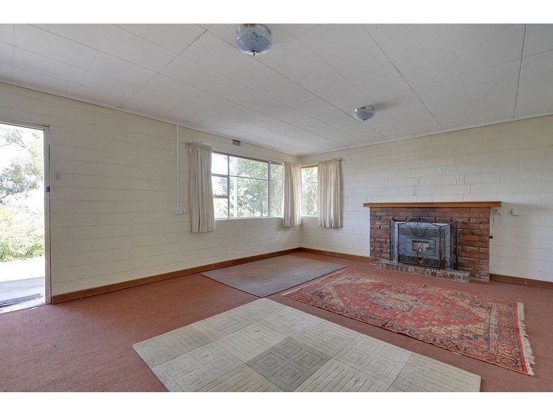 114a Karoola Road, Lindisfarne TAS 7015
