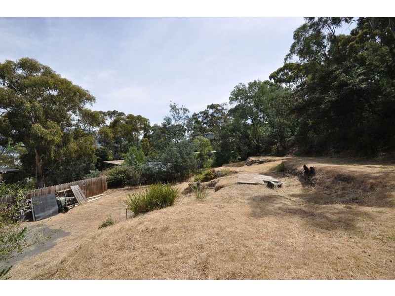 114b Karoola Road, Lindisfarne TAS 7015