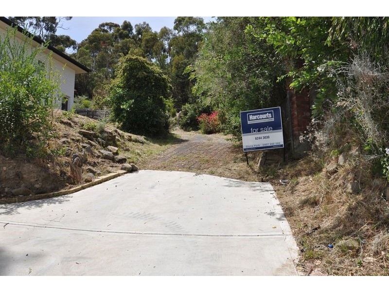 114b Karoola Road, Lindisfarne TAS 7015