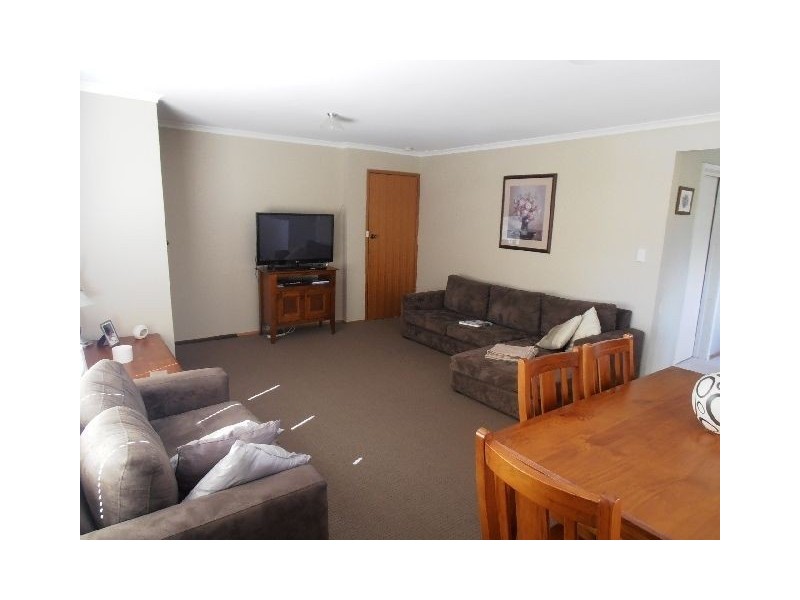 2/8 Paringa Road, Glenorchy TAS 7010