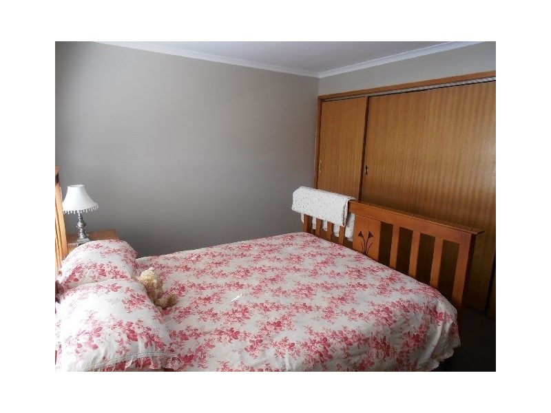 2/8 Paringa Road, Glenorchy TAS 7010