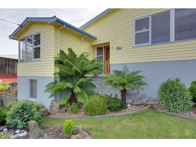 34 Binalong Road, Mornington TAS 7018