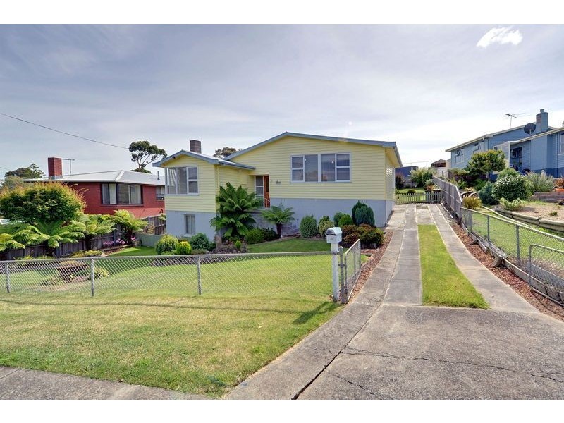 34 Binalong Road, Mornington TAS 7018