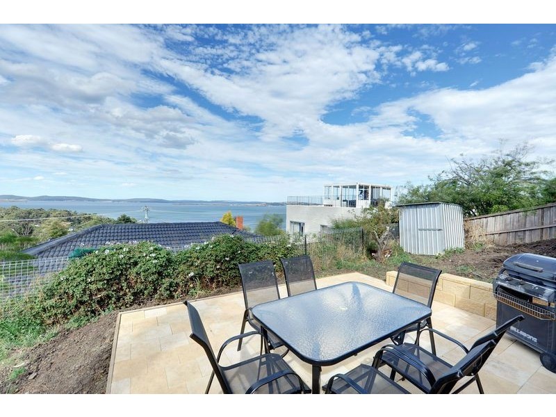 237 Channel Highway, Taroona TAS 7053