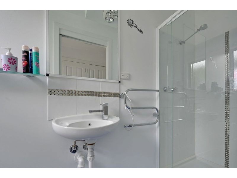 383 Brooker Highway, Lutana TAS 7009