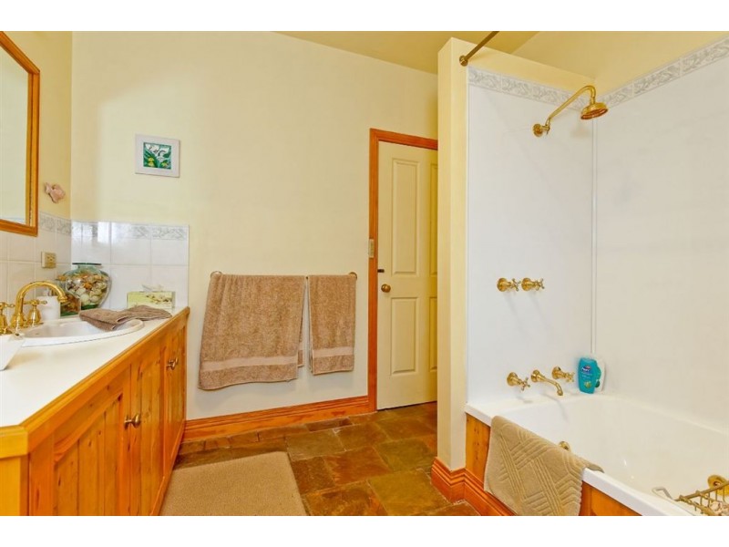 32 Seabrook Street, Seven Mile Beach TAS 7170